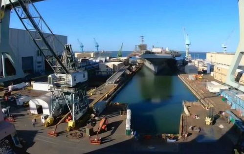 遼寧艦大修 為何入塢10個月仍未下水？